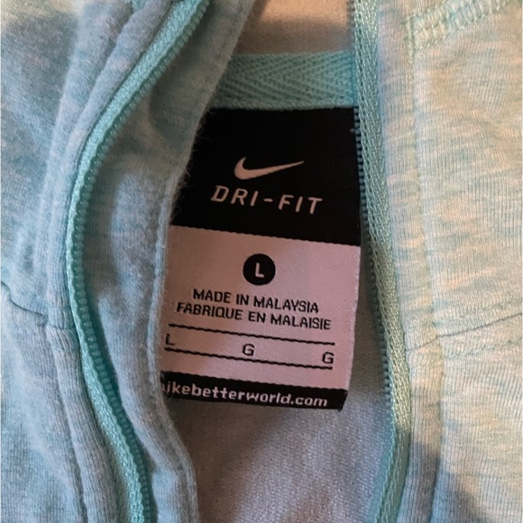 Large Nike Dri Fit Sleeveless Hoodie - Picture 2 of 3